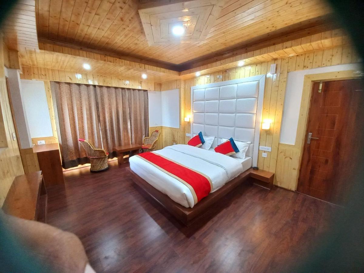 Humble Holiday Inn Kufri Simla Shimla Exterior photo