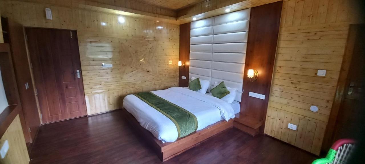 Humble Holiday Inn Kufri Simla Shimla Exterior photo