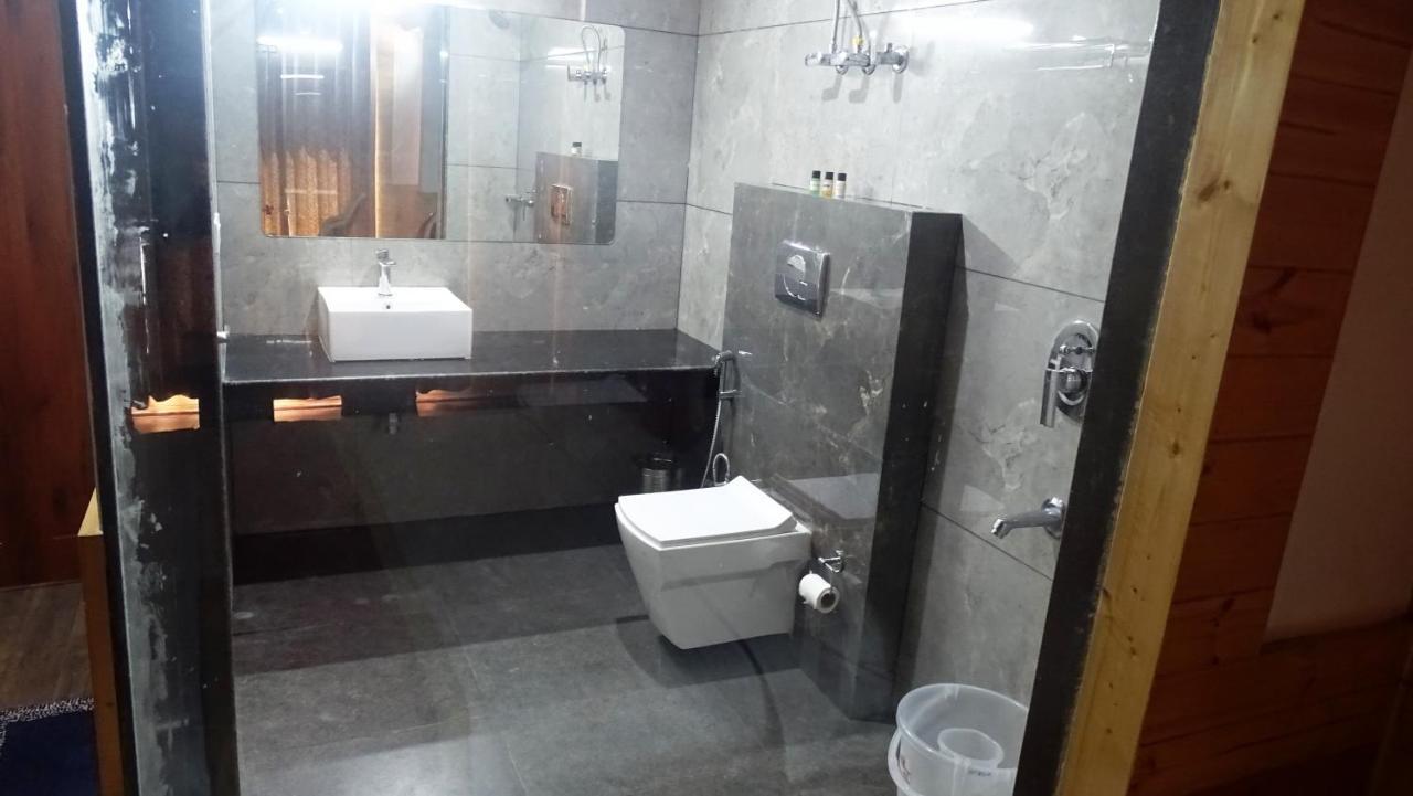 Humble Holiday Inn Kufri Simla Shimla Exterior photo