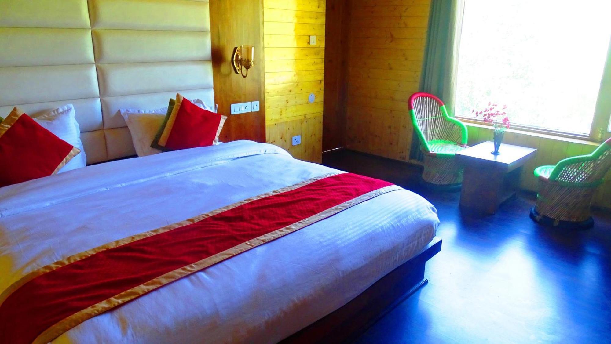 Humble Holiday Inn Kufri Simla Shimla Exterior photo